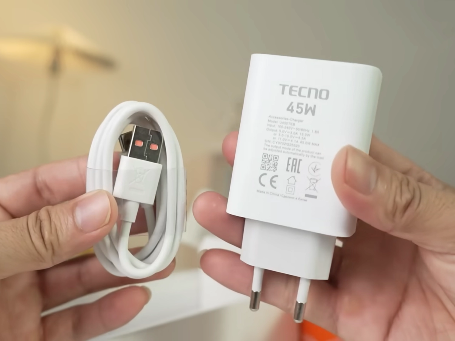 Củ sạc và cáp sạc Tecno Spark 40 Pro