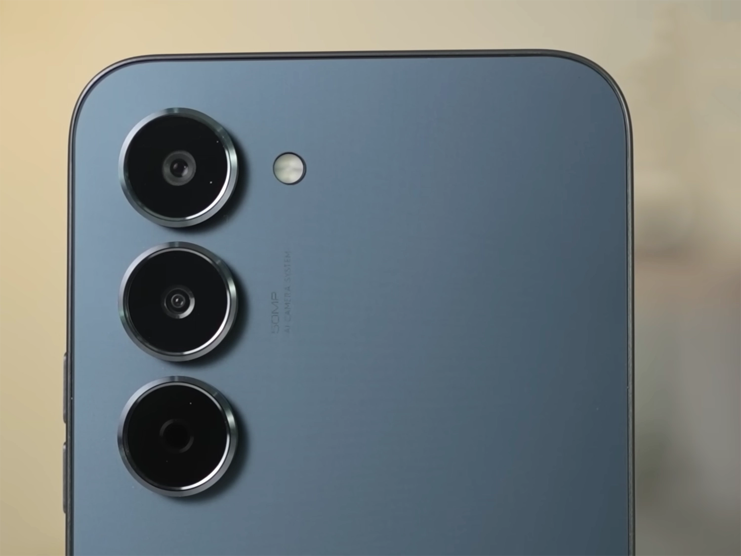Cụm camera sau Tecno Spark 40 Pro