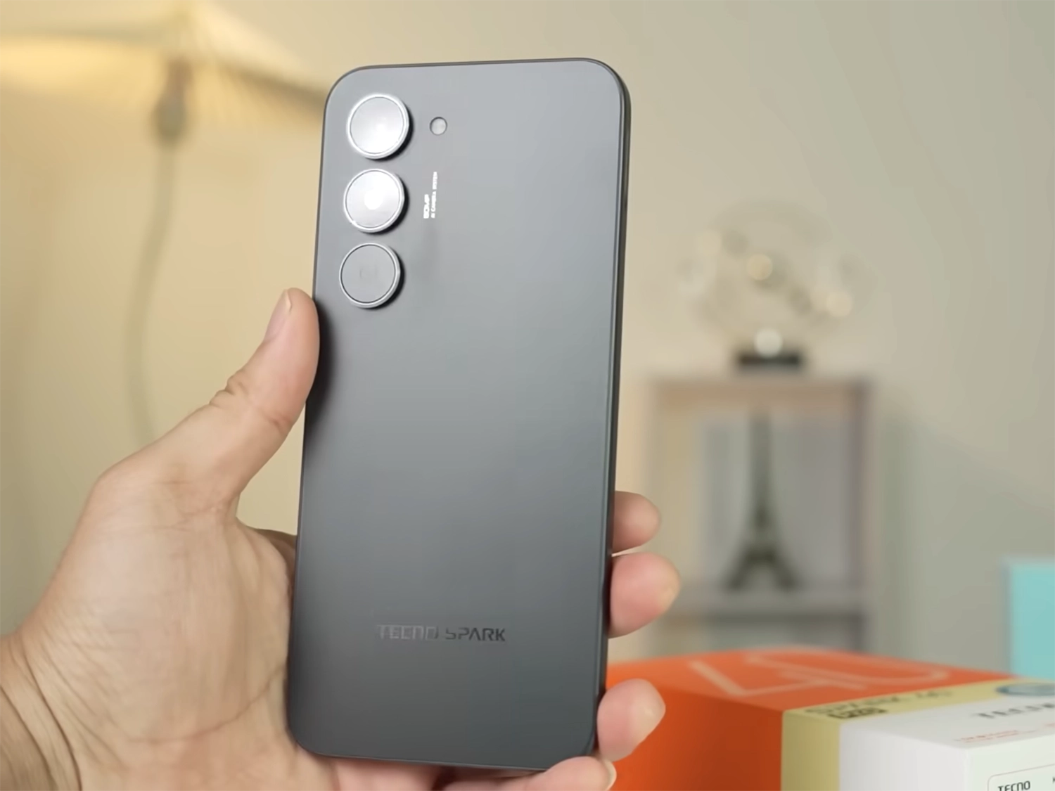 Mặt lưng Tecno Spark 40 Pro
